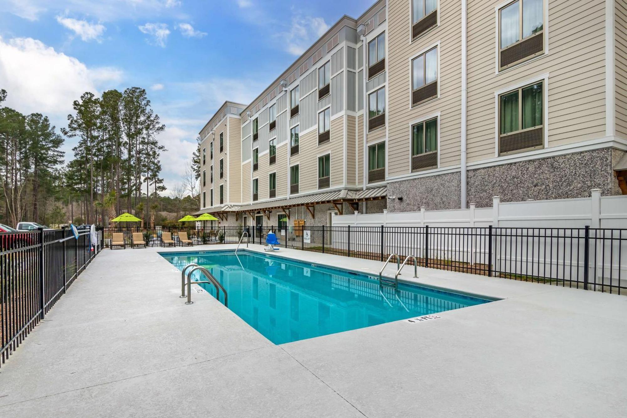 Best Western Plus Bluffton/Hilton Head Hotel Экстерьер фото
